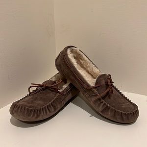 UGG Moccasins (W9)